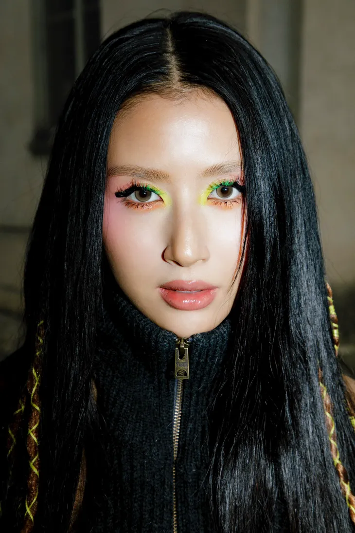 Quỳnh Anh Shyn - Nam Phùng “tái xuất Milan Fashion Week - Ảnh 3. Quỳnh Anh Shyn - Nam Phùng “tái xuất Milan Fashion Week - Ảnh 3.