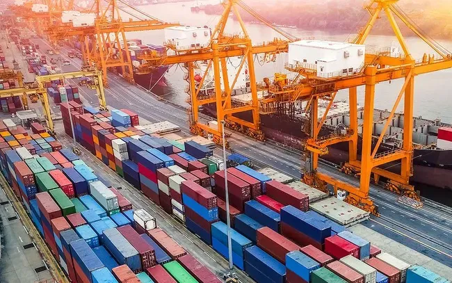 Sản xuất, xuất khẩu đóng góp tích cực cho kinh tế Việt Nam - Ảnh 1. Sản xuất, xuất khẩu đóng góp tích cực cho kinh tế Việt Nam - Ảnh 1.