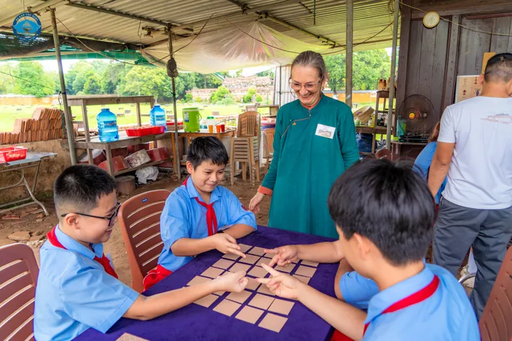 Huế khởi động chương trình Tô màu di sản - Ảnh 3. Huế khởi động chương trình Tô màu di sản - Ảnh 3.