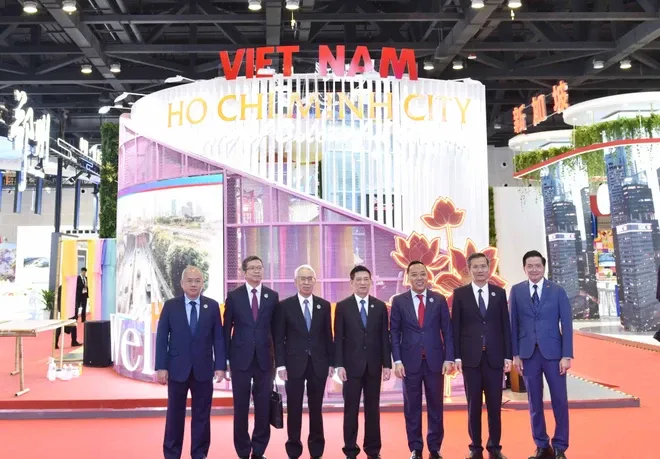 Thúc đẩy hợp tác thương mại ASEAN - Trung Quốc - Ảnh 4. Thúc đẩy hợp tác thương mại ASEAN - Trung Quốc - Ảnh 4.