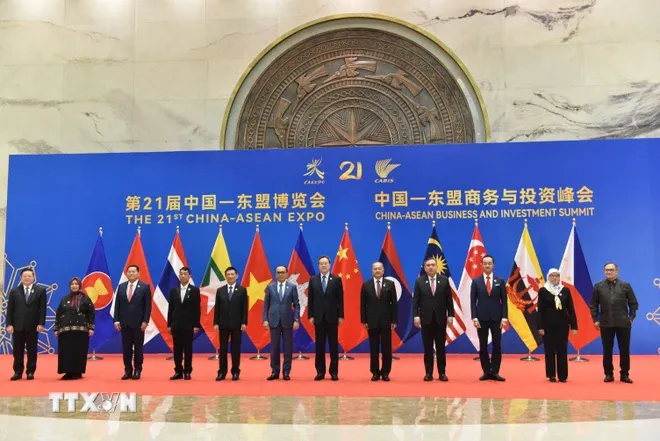 Thúc đẩy hợp tác thương mại ASEAN - Trung Quốc - Ảnh 2. Thúc đẩy hợp tác thương mại ASEAN - Trung Quốc - Ảnh 2.
