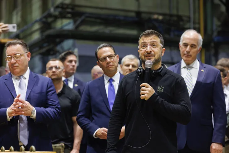 Cựu Tổng thống Donald Trump: “Mỹ cần phải bước ra khỏi cuộc chiến Ukraine” - Ảnh 1. Cựu Tổng thống Donald Trump: “Mỹ cần phải bước ra khỏi cuộc chiến Ukraine” - Ảnh 1.