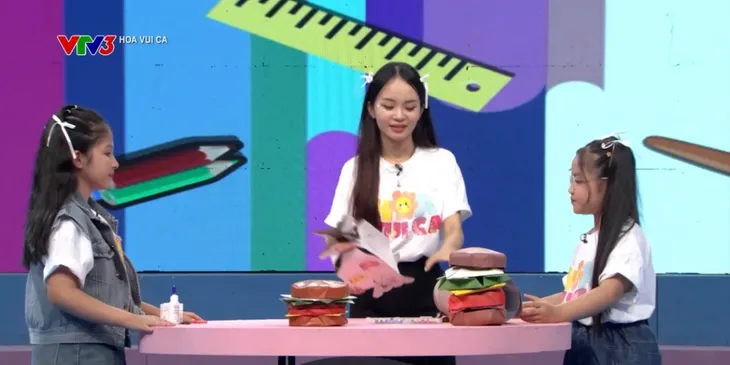 Hoa vui ca: Thử làm bánh kẹo bằng giấy - Ảnh 1. Hoa vui ca: Thử làm bánh kẹo bằng giấy - Ảnh 1.