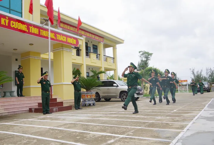 Kiểm tra toàn diện công tác biên phòng tại Bộ đội Biên phòng Quảng Nam - Ảnh 2. Kiểm tra toàn diện công tác biên phòng tại Bộ đội Biên phòng Quảng Nam - Ảnh 2.