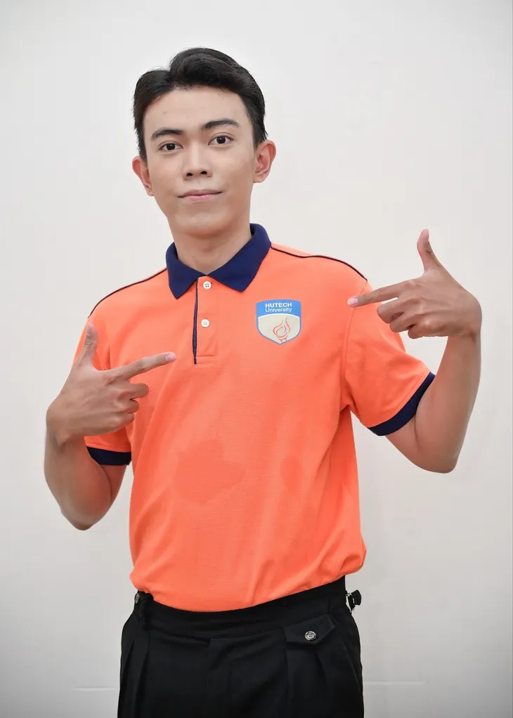 Top 3 “chiến binh” ưu tú của Đại học Công nghệ TP Hồ Chí Minh gây sốt với loạt thành tích siêu khủng - Ảnh 2. Top 3 “chiến binh” ưu tú của Đại học Công nghệ TP Hồ Chí Minh gây sốt với loạt thành tích siêu khủng - Ảnh 2.