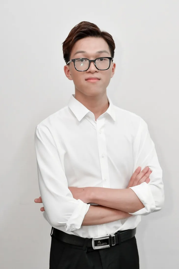 Lộ diện Top 03 “chiến binh” nam “nhỏ mà có võ” của Đại học Kinh tế Quốc dân - Ảnh 3. Lộ diện Top 03 “chiến binh” nam “nhỏ mà có võ” của Đại học Kinh tế Quốc dân - Ảnh 3.