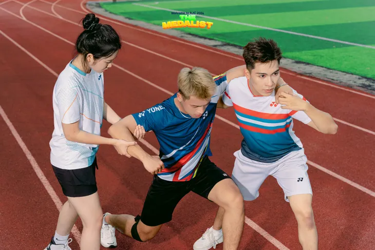 Độc đáo ý tưởng bộ ảnh chào tân sinh viên AJC 2024 - Ảnh 9. Độc đáo ý tưởng bộ ảnh chào tân sinh viên AJC 2024 - Ảnh 9.