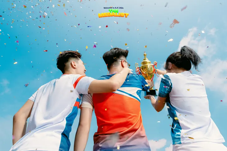 Độc đáo ý tưởng bộ ảnh chào tân sinh viên AJC 2024 - Ảnh 11. Độc đáo ý tưởng bộ ảnh chào tân sinh viên AJC 2024 - Ảnh 11.
