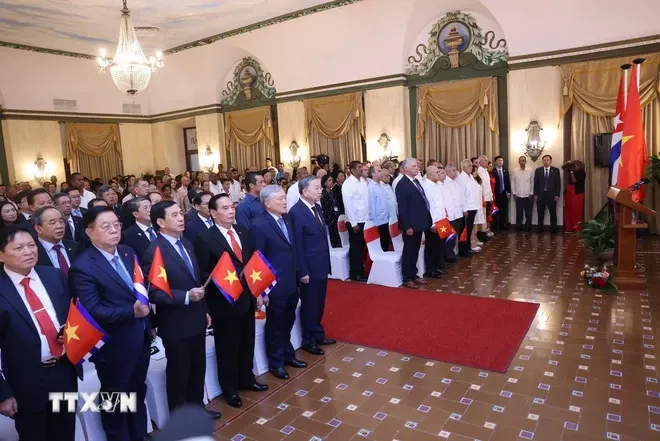 Vun đắp tình hữu nghị thủy chung Việt Nam - Cuba mãi mãi trường tồn - Ảnh 1. Vun đắp tình hữu nghị thủy chung Việt Nam - Cuba mãi mãi trường tồn - Ảnh 1.