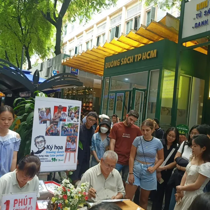 TP Hồ Chí Minh sắp có thêm nhiều đường sách, không gian sách mới - Ảnh 2. TP Hồ Chí Minh sắp có thêm nhiều đường sách, không gian sách mới - Ảnh 2.