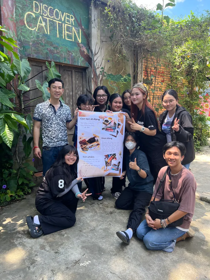 Ngày hội Workshop hướng đến lối sống bền vững cho trẻ em địa phương - Ảnh 1. Ngày hội Workshop hướng đến lối sống bền vững cho trẻ em địa phương - Ảnh 1.