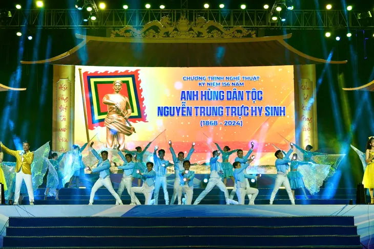 Khai hội truyền thống kỷ niệm 156 năm ngày Anh hùng dân tộc Nguyễn Trung Trực hy sinh - Ảnh 1. Khai hội truyền thống kỷ niệm 156 năm ngày Anh hùng dân tộc Nguyễn Trung Trực hy sinh - Ảnh 1.