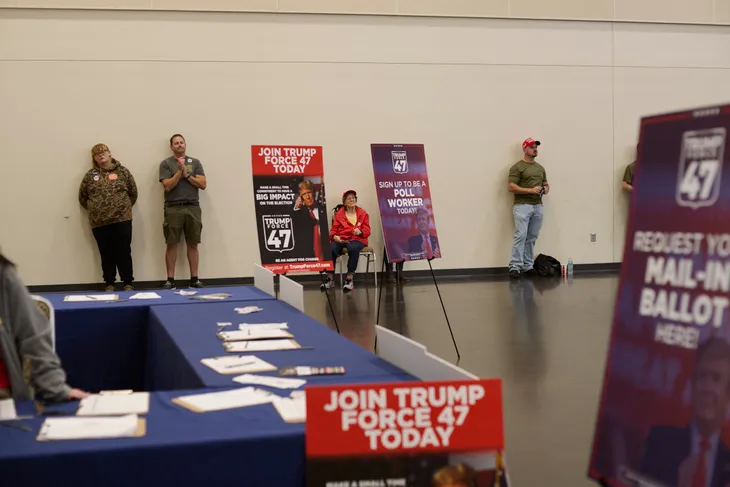 Ông Trump chỉ trích người nhập cư trong sự kiện tranh cử ở bang Pennsylvania - Ảnh 1. Ông Trump chỉ trích người nhập cư trong sự kiện tranh cử ở bang Pennsylvania - Ảnh 1.