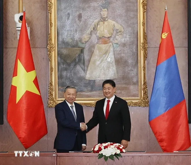 Tuyên bố chung về việc thiết lập quan hệ Đối tác toàn diện Việt Nam - Mông Cổ - Ảnh 1. Tuyên bố chung về việc thiết lập quan hệ Đối tác toàn diện Việt Nam - Mông Cổ - Ảnh 1.