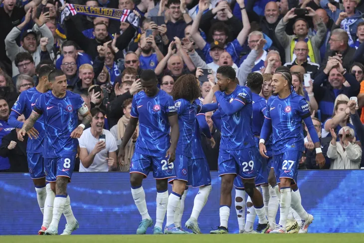 Chelsea thắng 4-2 trước Brighton nhưng vẫn bị chê đáng xấu hổ: Phòng ngự thảm họa! - Ảnh 1. Chelsea thắng 4-2 trước Brighton nhưng vẫn bị chê đáng xấu hổ: Phòng ngự thảm họa! - Ảnh 1.