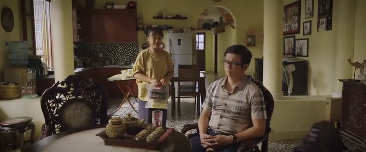 Hoa sữa về trong gió - Tập 24: Linh giúp Trang xử đẹp Khánh - Ảnh 3. Hoa sữa về trong gió - Tập 24: Linh giúp Trang xử đẹp Khánh - Ảnh 3.