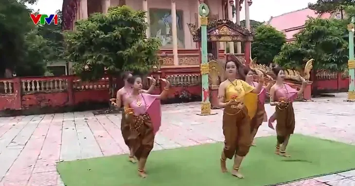 Đồng bào Sóc Trăng nỗ lực giữ gìn văn hóa Khmer - Ảnh 1. Đồng bào Sóc Trăng nỗ lực giữ gìn văn hóa Khmer - Ảnh 1.