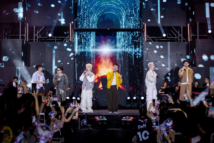 Chị đẹp Mỹ Linh khuấy động đêm nhạc đông nhất của Trẻ Concert - Ảnh 4. Chị đẹp Mỹ Linh khuấy động đêm nhạc đông nhất của Trẻ Concert - Ảnh 4.