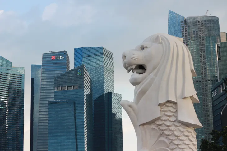 Singapore giữ nguyên chính sách tiền tệ - Ảnh 1. Singapore giữ nguyên chính sách tiền tệ - Ảnh 1.