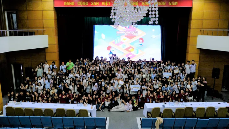 Ngày hội Sinh viên 5 tốt 2024: Hành trình khơi dậy đam mê và chinh phục ước mơ - Ảnh 6. Ngày hội Sinh viên 5 tốt 2024: Hành trình khơi dậy đam mê và chinh phục ước mơ - Ảnh 6.