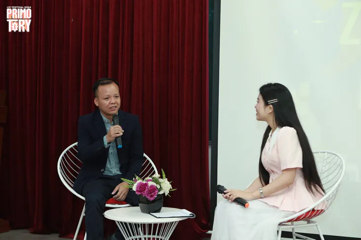 BTV Hạnh Phúc, nhà báo Trường Sơn giao lưu với sinh viên Báo chí qua workshop “Zoom In khám phá, Zoom Out sáng tạo” - Ảnh 2. BTV Hạnh Phúc, nhà báo Trường Sơn giao lưu với sinh viên Báo chí qua workshop “Zoom In khám phá, Zoom Out sáng tạo” - Ảnh 2.