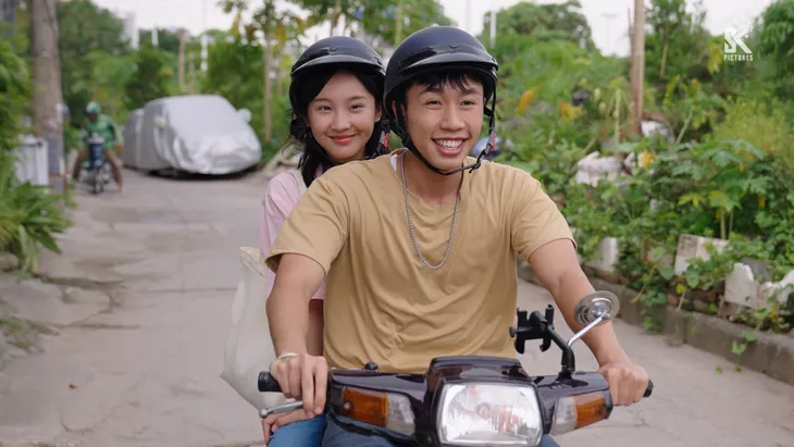 Đi giữa trời rực rỡ - Tập 49: Pu bất ngờ quay xe thể hiện tình cảm với Chải - Ảnh 3. Đi giữa trời rực rỡ - Tập 49: Pu bất ngờ quay xe thể hiện tình cảm với Chải - Ảnh 3.