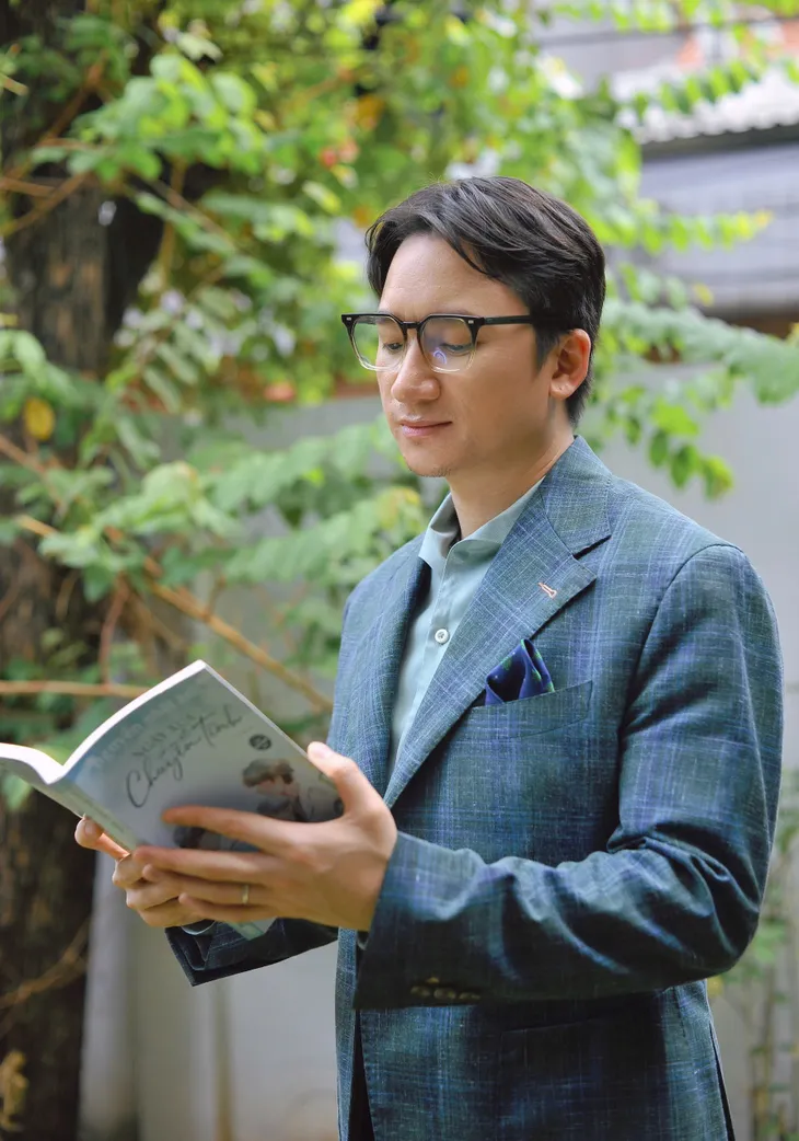 Phan Mạnh Quỳnh viết nhạc, đóng phim Ngày xưa có một chuyện tình - Ảnh 1. Phan Mạnh Quỳnh viết nhạc, đóng phim Ngày xưa có một chuyện tình - Ảnh 1.
