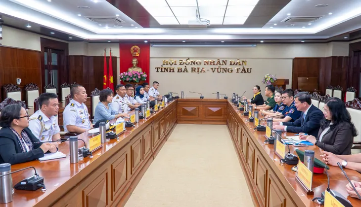 Tàu Cảnh sát biển Indonesia thăm xã giao tại Bà Rịa - Vũng Tàu - Ảnh 3. Tàu Cảnh sát biển Indonesia thăm xã giao tại Bà Rịa - Vũng Tàu - Ảnh 3.
