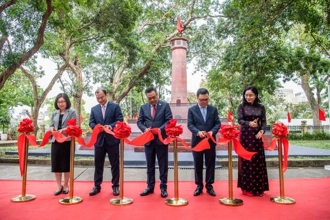 Khai mạc Triển lãm tương tác Cột cờ Hà Nội kỷ niệm 70 năm Ngày Giải phóng Thủ đô - Ảnh 1. Khai mạc Triển lãm tương tác Cột cờ Hà Nội kỷ niệm 70 năm Ngày Giải phóng Thủ đô - Ảnh 1.