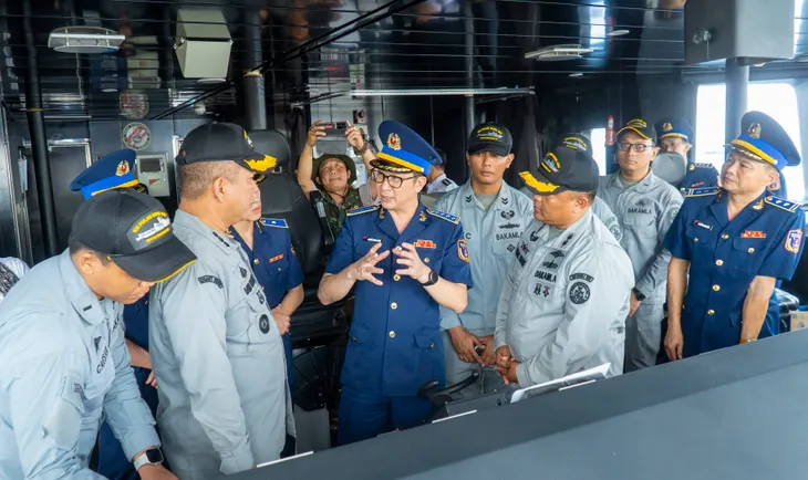 Tàu Cảnh sát biển Indonesia thăm xã giao tại Bà Rịa - Vũng Tàu - Ảnh 2. Tàu Cảnh sát biển Indonesia thăm xã giao tại Bà Rịa - Vũng Tàu - Ảnh 2.