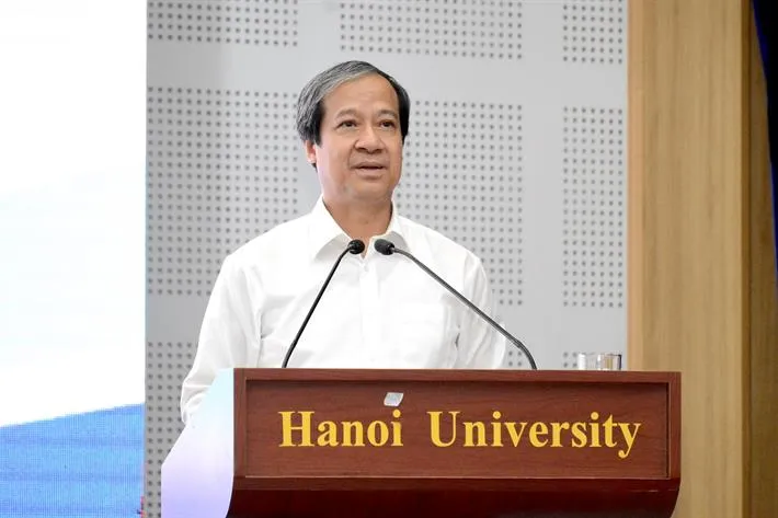 Bộ trưởng Bộ GDĐT lưu ý nhiều chữ không trong công tác pháp chế - Ảnh 3. Bộ trưởng Bộ GDĐT lưu ý nhiều chữ không trong công tác pháp chế - Ảnh 3.