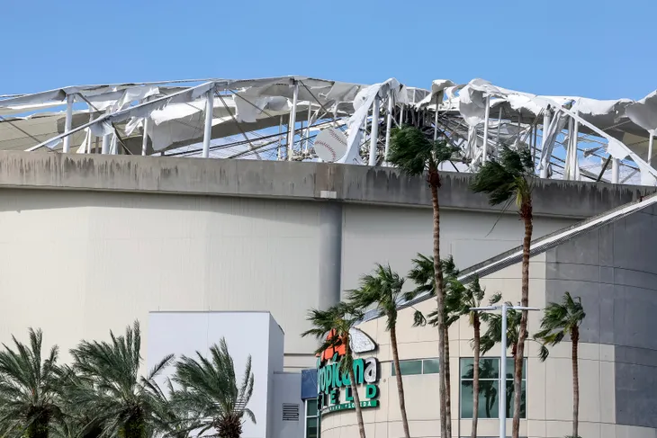 Siêu bão Milton tàn phá bang Florida (Mỹ), ít nhất 4 người chết - Ảnh 3.