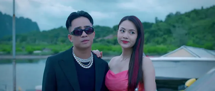 Độc đạo - Tập 18: Phùng bán mình cho Quân già - Ảnh 15. Độc đạo - Tập 18: Phùng bán mình cho Quân già - Ảnh 15.
