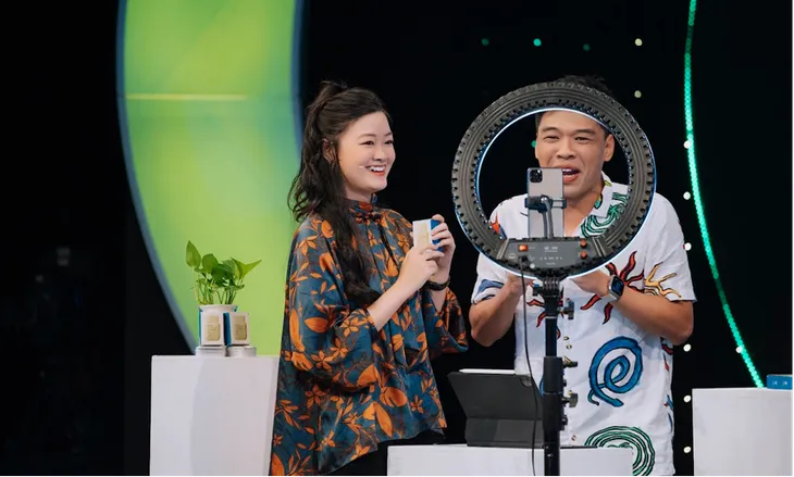 Nhà báo Ngọc Trinh: Chiều khách là tốt nhưng cần có giới hạn ngăn chặn khách không biết điểm dừng - Ảnh 4. Nhà báo Ngọc Trinh: Chiều khách là tốt nhưng cần có giới hạn ngăn chặn khách không biết điểm dừng - Ảnh 4.