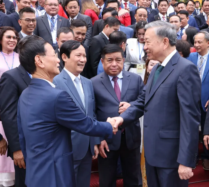Tổng Bí thư, Chủ tịch nước Tô Lâm gặp mặt doanh nhân tiêu biểu - Ảnh 3. Tổng Bí thư, Chủ tịch nước Tô Lâm gặp mặt doanh nhân tiêu biểu - Ảnh 3.