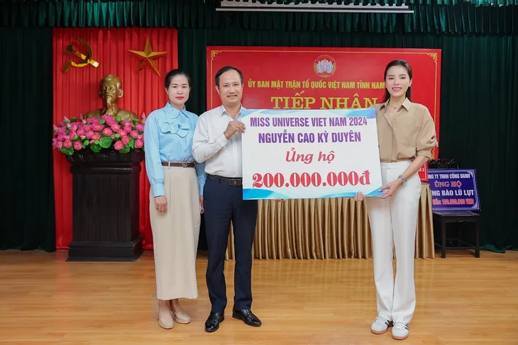 Hoa hậu Kỳ Duyên và câu chuyện 10 năm - Ảnh 6. Hoa hậu Kỳ Duyên và câu chuyện 10 năm - Ảnh 6.