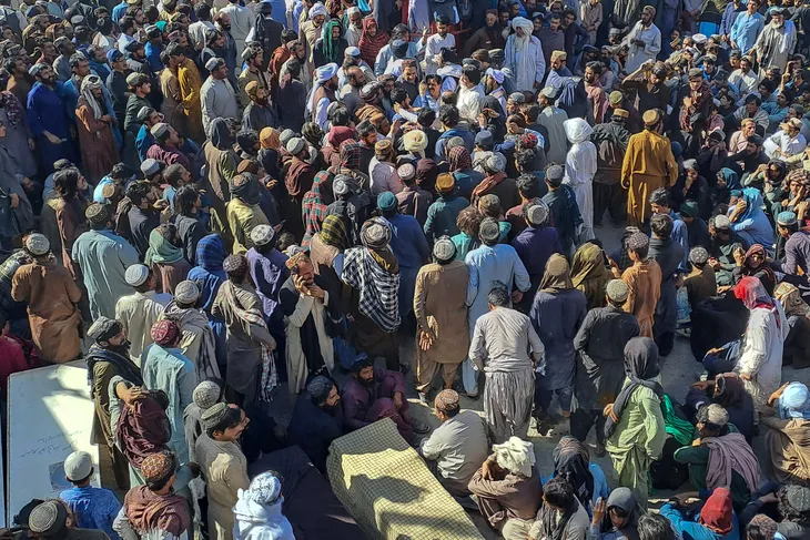 Hàng chục tay súng sát hại 21 thợ mỏ ở Pakistan - Ảnh 2. Hàng chục tay súng sát hại 21 thợ mỏ ở Pakistan - Ảnh 2.