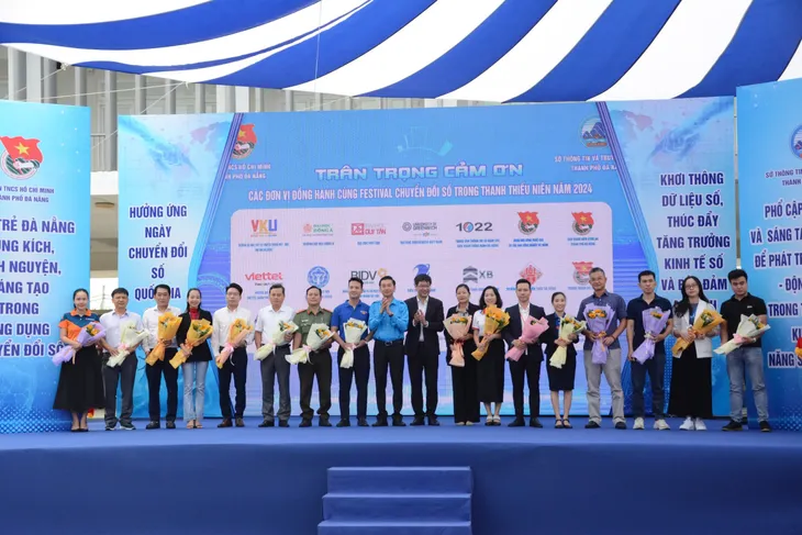 Vai trò xung kích của thanh niên trong công cuộc chuyển đổi số - Ảnh 2. Vai trò xung kích của thanh niên trong công cuộc chuyển đổi số - Ảnh 2.