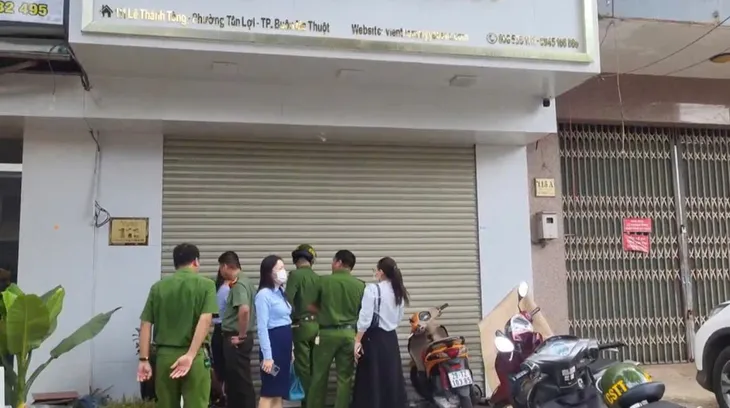 Đắk Lắk: Xử lý hàng loạt phòng khám nha khoa chui sau phản ánh của Thời báo VTV - Ảnh 2. Đắk Lắk: Xử lý hàng loạt phòng khám nha khoa chui sau phản ánh của Thời báo VTV - Ảnh 2.