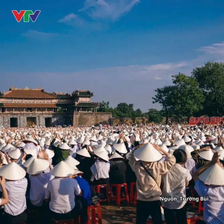 Lễ Truyền lô tiếp sức nhà vô địch Đường lên đỉnh Olympia năm thứ 24 có gì đặc biệt? - Ảnh 1. Lễ Truyền lô tiếp sức nhà vô địch Đường lên đỉnh Olympia năm thứ 24 có gì đặc biệt? - Ảnh 1.