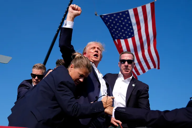 Ông Trump nghi bị ám sát hụt lần ba - Ảnh 2. Ông Trump nghi bị ám sát hụt lần ba - Ảnh 2.