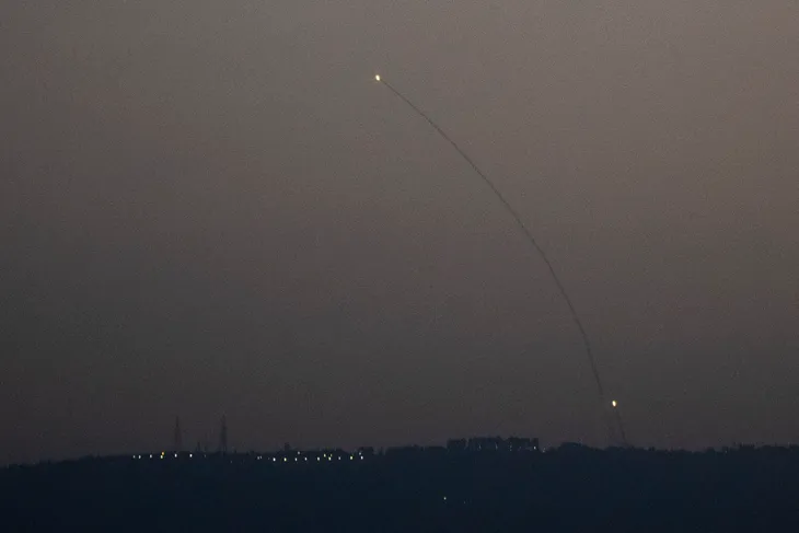 Ít nhất 18 người thiệt mạng trong cuộc không kích của Israel vào miền Bắc Lebanon - Ảnh 1. Ít nhất 18 người thiệt mạng trong cuộc không kích của Israel vào miền Bắc Lebanon - Ảnh 1.