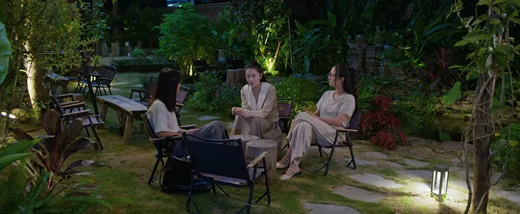 Đi giữa trời rực rỡ - Tập 56: Lê chỉ trích Quang ích kỷ, Như quyết định giữ thai - Ảnh 2. Đi giữa trời rực rỡ - Tập 56: Lê chỉ trích Quang ích kỷ, Như quyết định giữ thai - Ảnh 2.