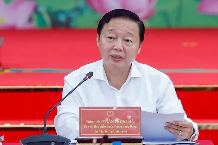 Thủ tướng: Nỗ lực hoàn thành 600 km cao tốc tại ĐBSCL trong năm 2025 - Ảnh 2. Thủ tướng: Nỗ lực hoàn thành 600 km cao tốc tại ĐBSCL trong năm 2025 - Ảnh 2.