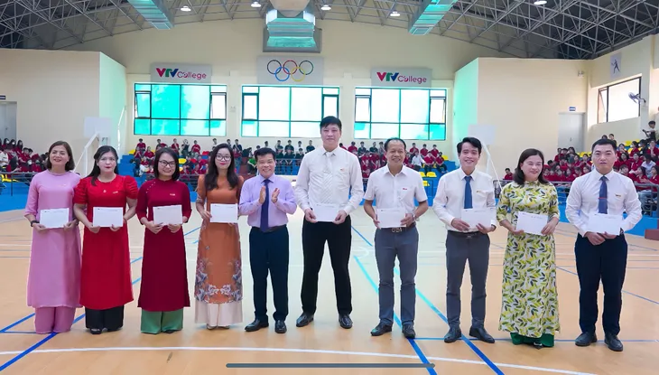 Trường Cao đẳng Truyền hình khai giảng năm học 2024-2025 của hệ Cao đẳng và chào Tân sinh viên khóa 20 - Ảnh 1. Trường Cao đẳng Truyền hình khai giảng năm học 2024-2025 của hệ Cao đẳng và chào Tân sinh viên khóa 20 - Ảnh 1.