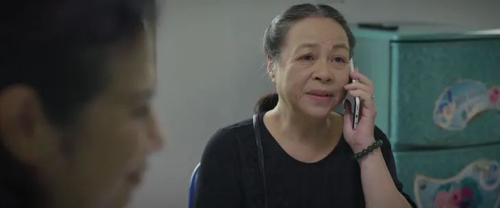 Hoa sữa về trong gió: Xoài gạt bỏ sĩ diện, tiếp tục làm giúp việc - Ảnh 6. Hoa sữa về trong gió: Xoài gạt bỏ sĩ diện, tiếp tục làm giúp việc - Ảnh 6.