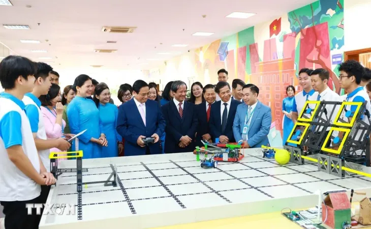 Thủ tướng: Tạo nên bức tranh đẹp, giàu bản sắc của phụ nữ Việt Nam - Ảnh 1. Thủ tướng: Tạo nên bức tranh đẹp, giàu bản sắc của phụ nữ Việt Nam - Ảnh 1.