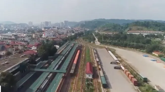Sớm đầu tư hạ tầng thúc đẩy vận tải đường sắt liên vận - Ảnh 1. Sớm đầu tư hạ tầng thúc đẩy vận tải đường sắt liên vận - Ảnh 1.