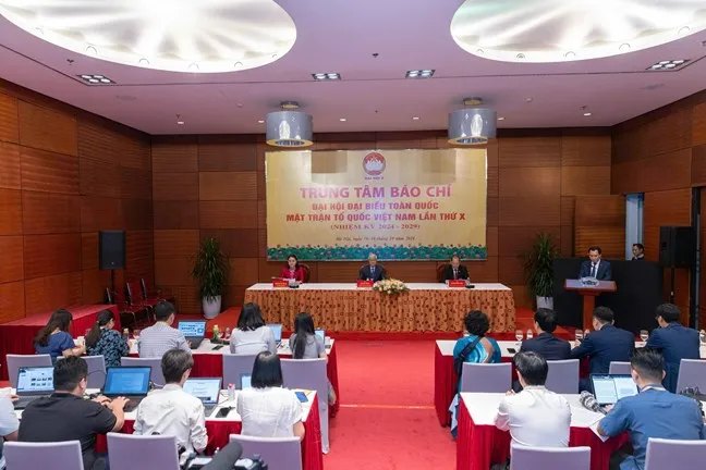 Chủ tịch UBTƯ Mặt trận Tổ quốc Việt Nam: Khi công khai sao kê, số tiền ủng hộ tăng rất nhanh - Ảnh 1. Chủ tịch UBTƯ Mặt trận Tổ quốc Việt Nam: Khi công khai sao kê, số tiền ủng hộ tăng rất nhanh - Ảnh 1.