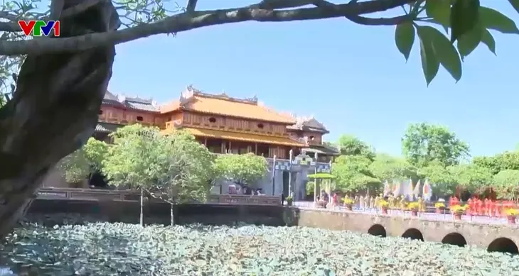 Tỉnh Thừa Thiên-Huế đăng cai tổ chức Năm Du lịch Quốc gia 2025 - Ảnh 1. Tỉnh Thừa Thiên-Huế đăng cai tổ chức Năm Du lịch Quốc gia 2025 - Ảnh 1.